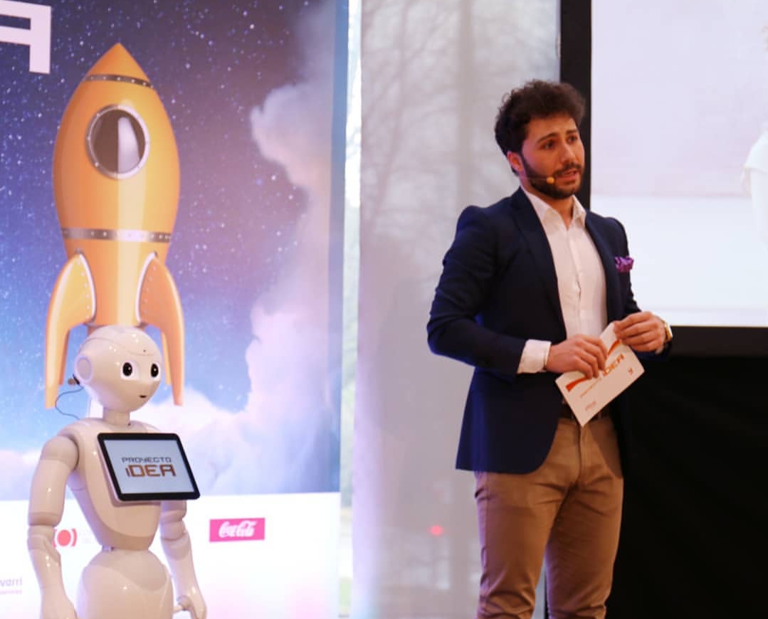 Presentando el lanzamiento del poryecto